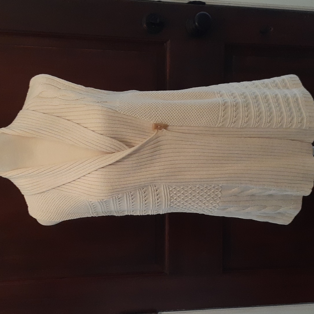 🤩 Chaps - Cream Crossover Sweater Vest